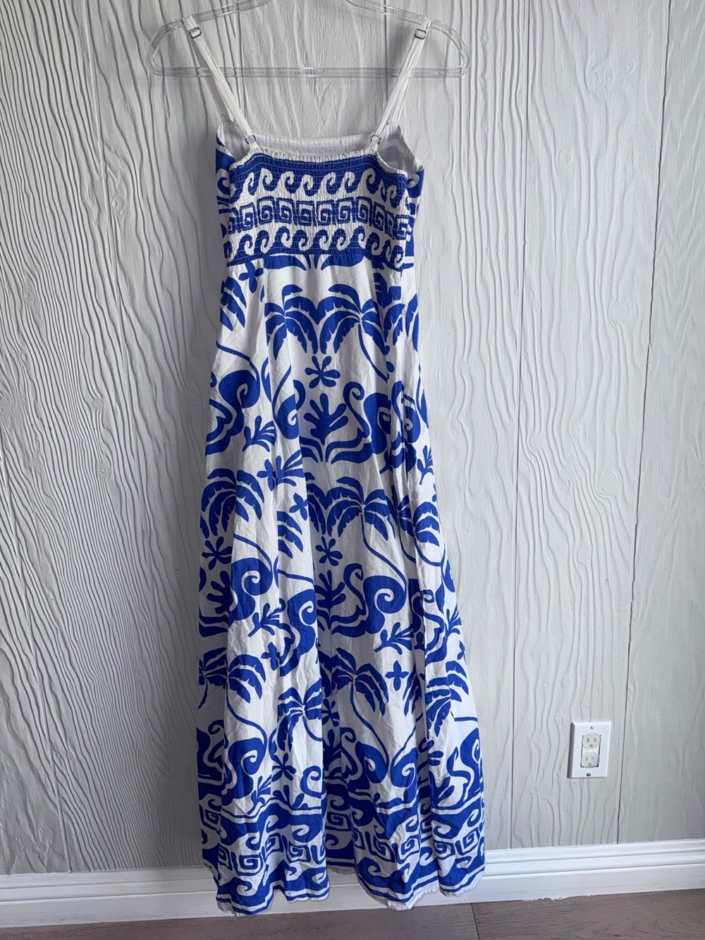 BEACH RIOT Rianne Printed Maxi Dress Sz: S Blue and White Printed Sundress - Picture 4 of 12